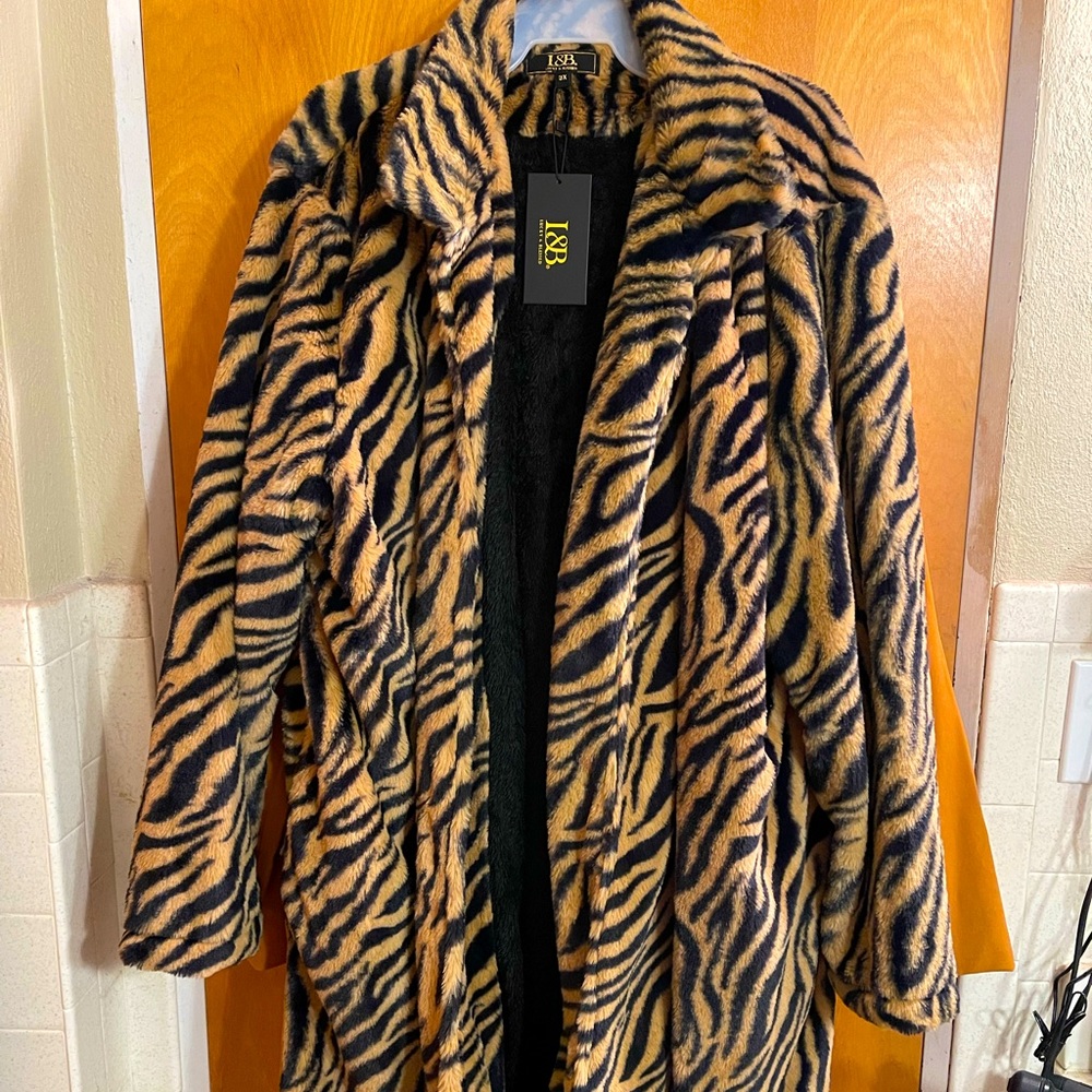 Faux Fur Animal Print Coat